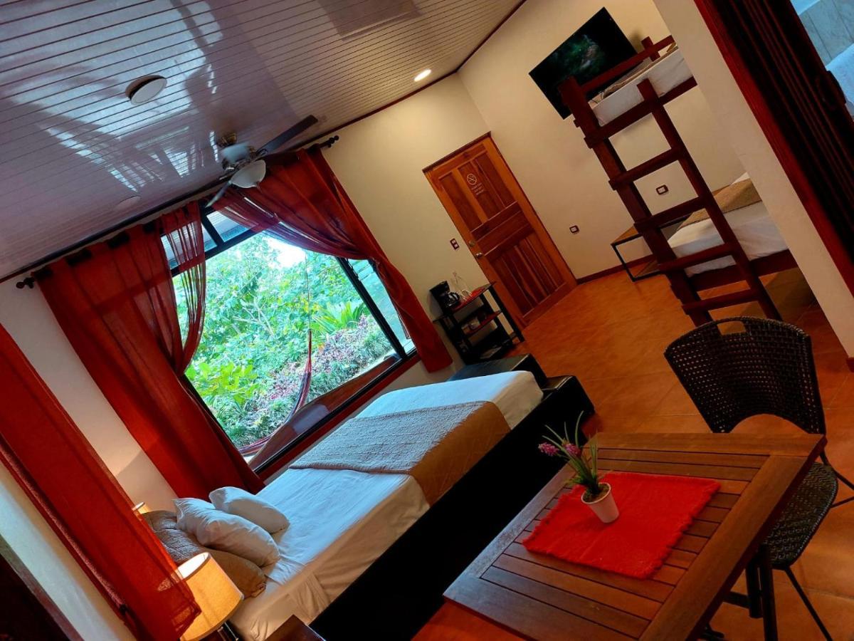 Hotel Casa Vito Beachfront Puerto Viejo de Talamanca Bagian luar foto