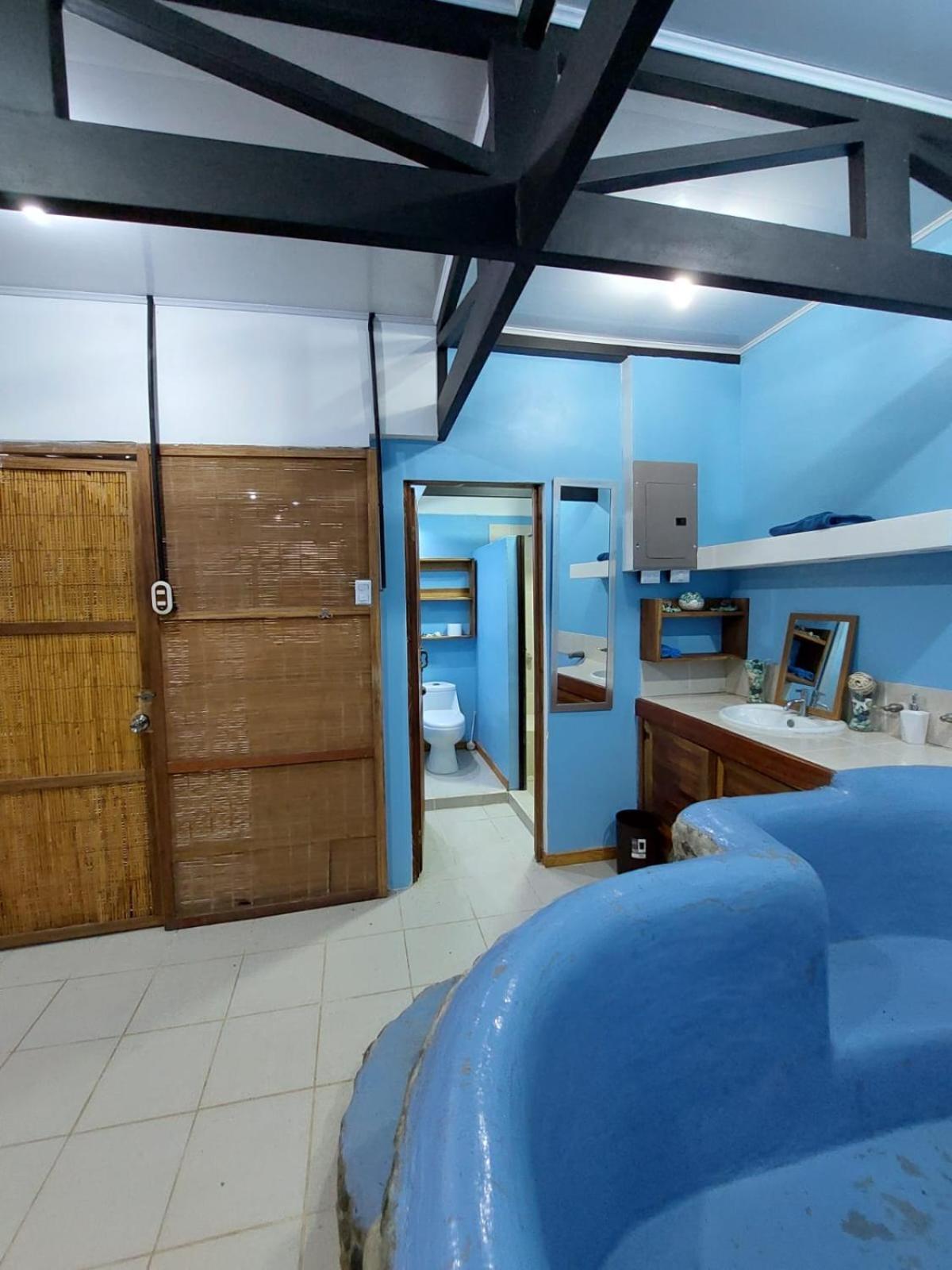 Hotel Casa Vito Beachfront Puerto Viejo de Talamanca Bagian luar foto