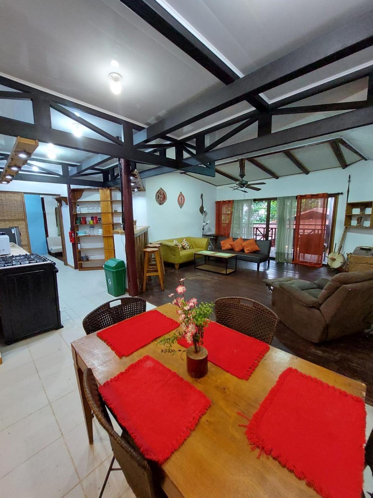 Hotel Casa Vito Beachfront Puerto Viejo de Talamanca Bagian luar foto